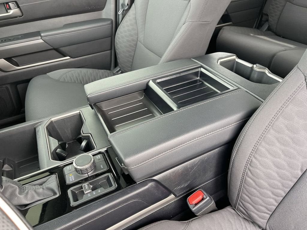 2024 Toyota Tundra 4WD SR5
