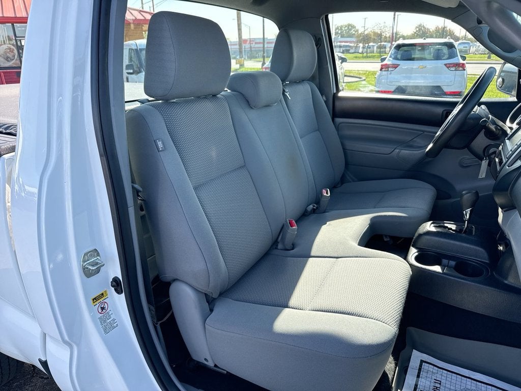 2013 Toyota Tacoma REGULAR CAB BED I4 MANUAL NATL