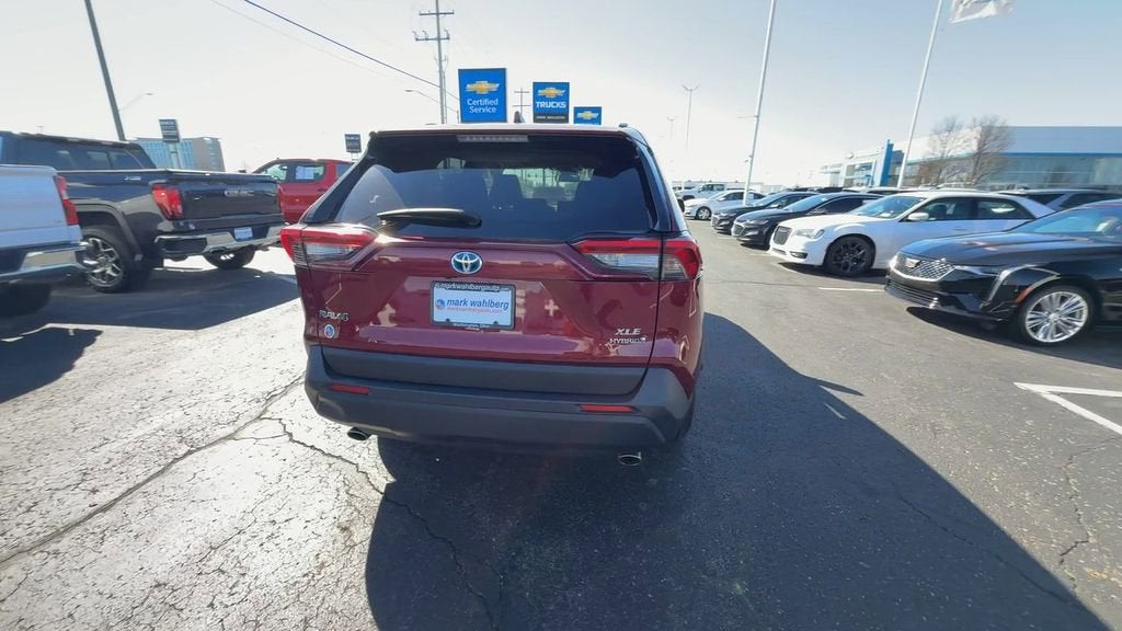 2022 Toyota RAV4 Hybrid XLE