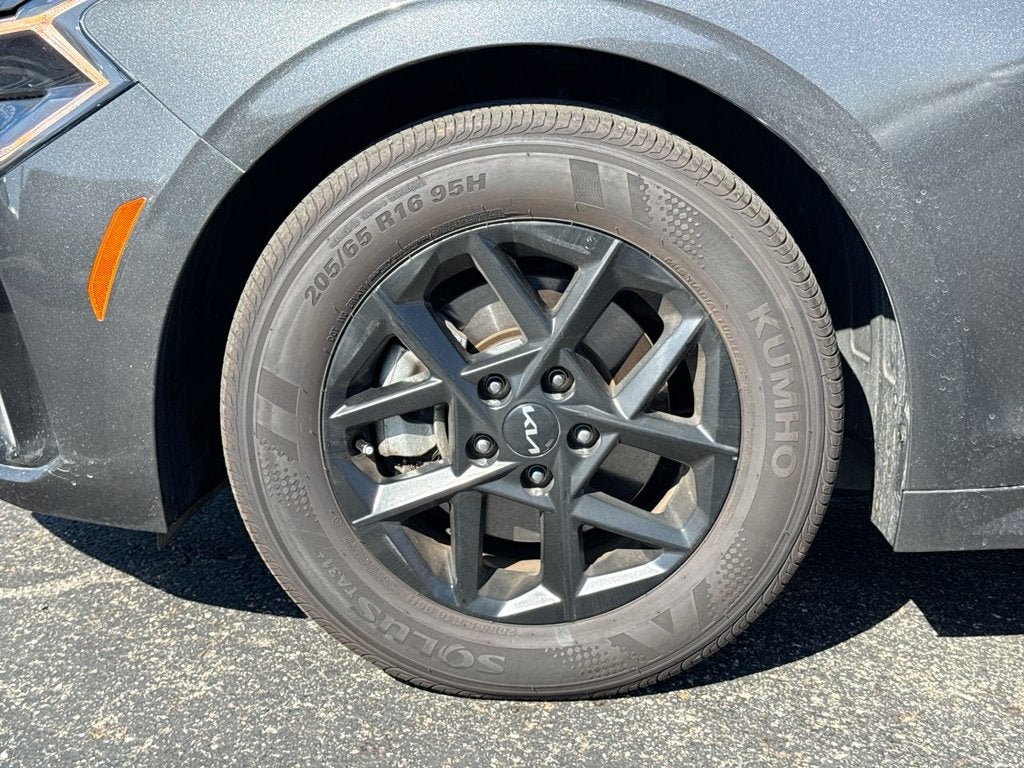 2026 Kia K5 LXS