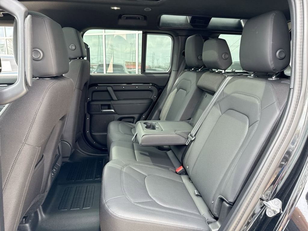 2025 Land Rover Defender S