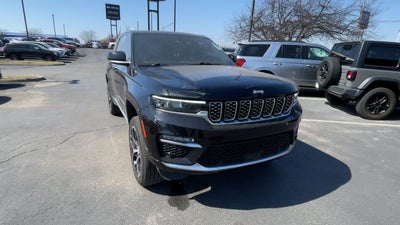 2022 Jeep Grand Cherokee Summit