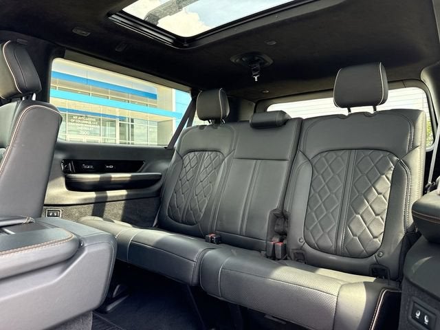 2024 Jeep Grand Wagoneer L Series III Obsidian 4x4