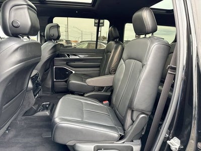 2022 Jeep Wagoneer Series III 4x4