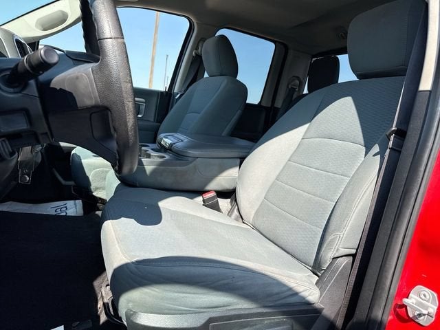 2017 RAM 1500 SLT Quad Cab 4x4 6'4" Box