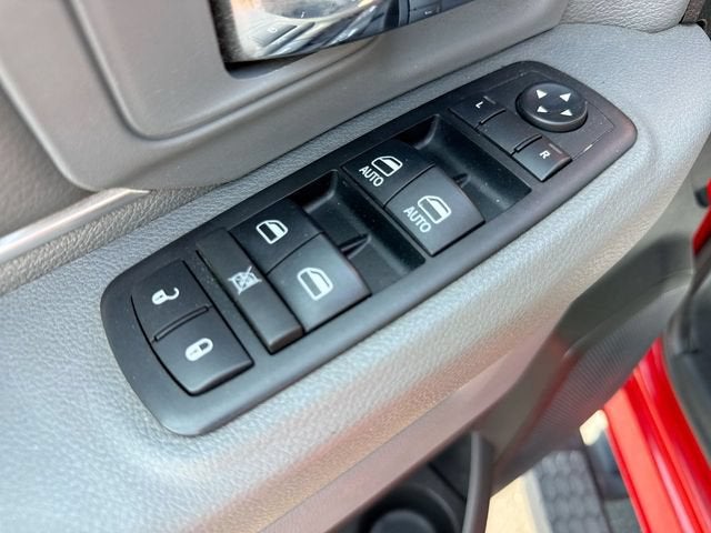 2017 RAM 1500 SLT Quad Cab 4x4 6'4" Box