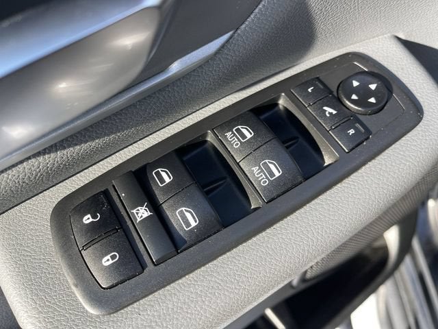 2021 RAM 1500 Big Horn Crew Cab 4x4 5'7" Box
