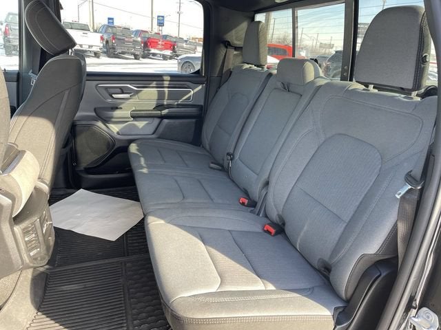2021 RAM 1500 Big Horn Crew Cab 4x4 5'7" Box