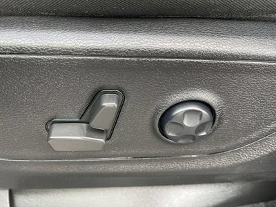 2021 RAM 1500 Big Horn Crew Cab 4x4 5'7" Box