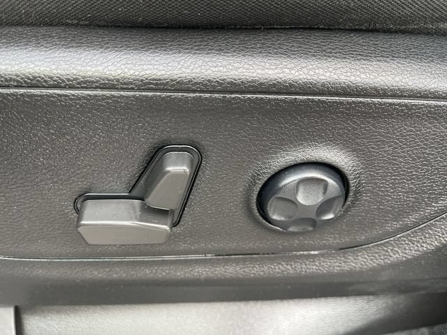 2021 RAM 1500 Big Horn Crew Cab 4x4 5'7" Box
