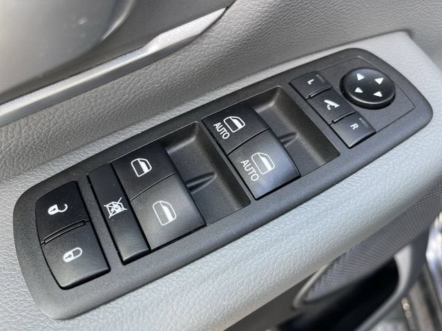 2021 RAM 1500 Big Horn Crew Cab 4x4 5'7" Box