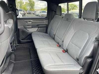 2021 RAM 1500 Big Horn Crew Cab 4x4 5'7" Box