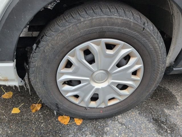 2022 Ford Transit Passenger Wagon XL