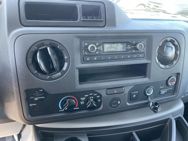 2026 Ford E-Series Cutaway E-450 DRW 158" WB