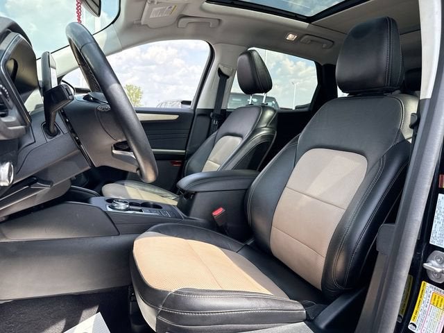 2022 Ford Escape Titanium Plug-In Hybrid
