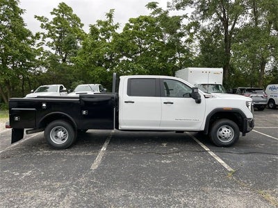 2025 GMC Sierra 3500 HD Chassis Cab Pro