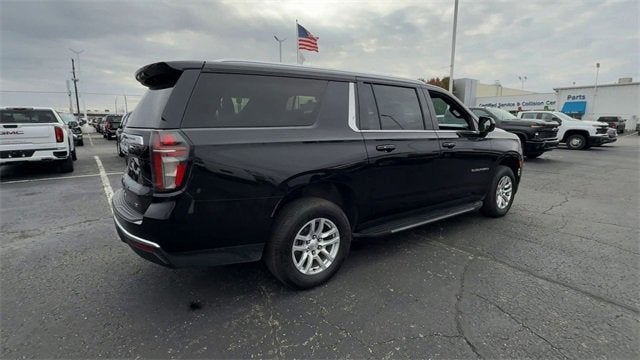 2023 Chevrolet Suburban LT