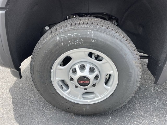 2025 GMC Sierra 2500 HD Pro