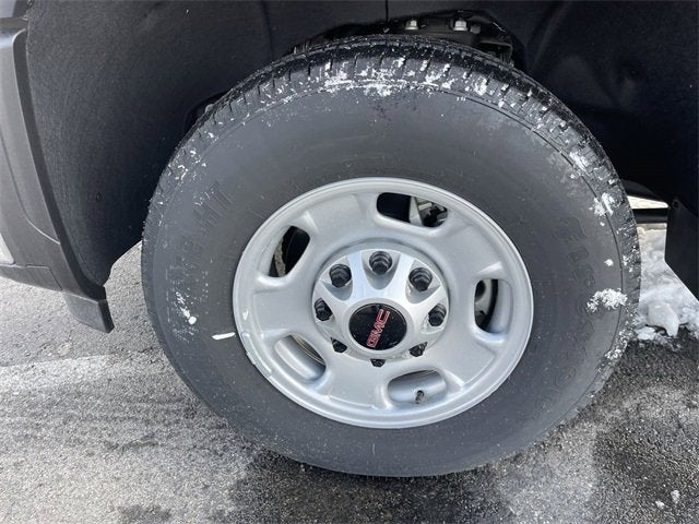 2025 GMC Sierra 2500 HD Pro