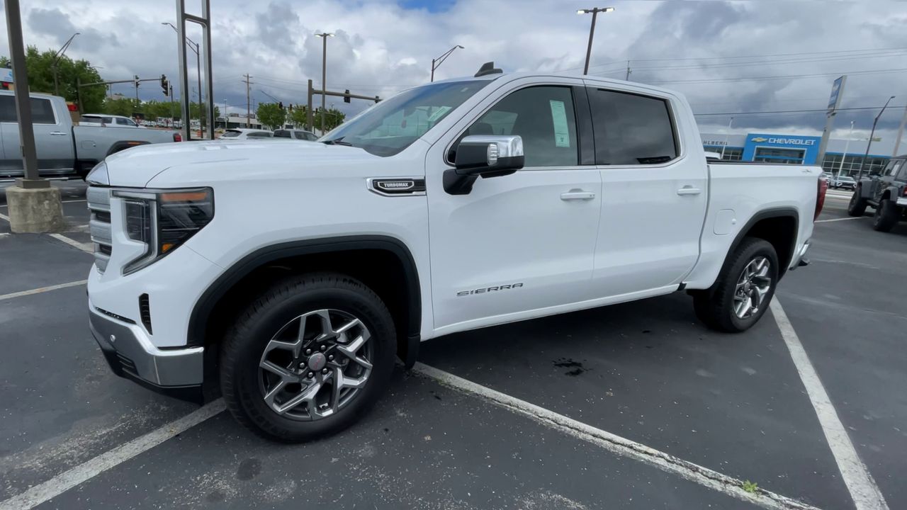 2026 GMC Sierra 1500 SLE
