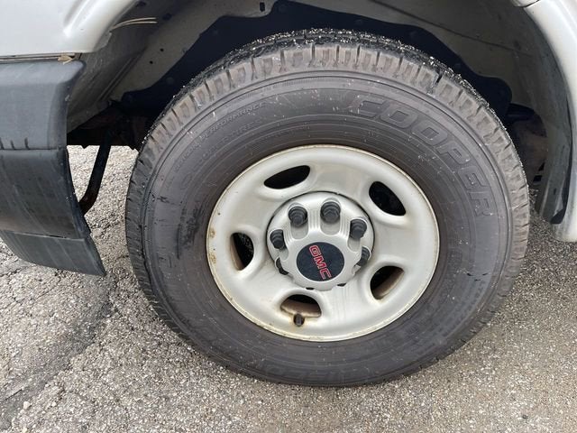 2019 GMC Savana Cargo 2500 2500 Regular Wheelbase Rear-Wheel Drive