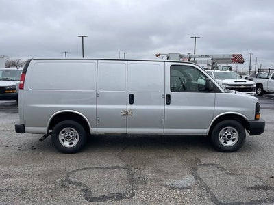 2016 GMC Savana Cargo 2500 2500 Regular Wheelbase Rear-Wheel Drive