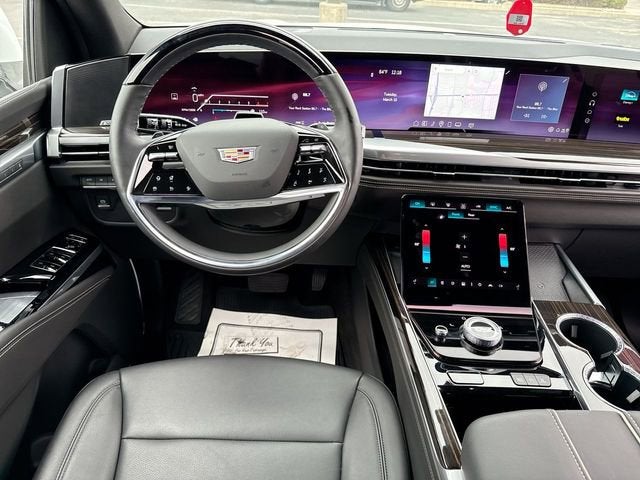 2025 Cadillac Escalade Luxury