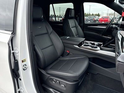 2025 Cadillac Escalade Luxury