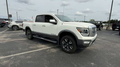 2021 Nissan TITAN Crew Cab Platinum Reserve 4x4