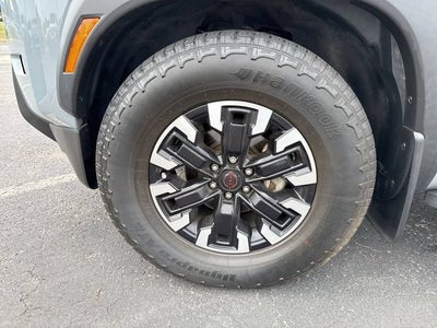 2023 Nissan Frontier Crew Cab PRO-X 4x2