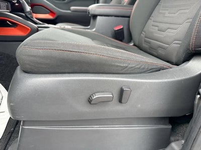 2023 Nissan Frontier Crew Cab PRO-X 4x2