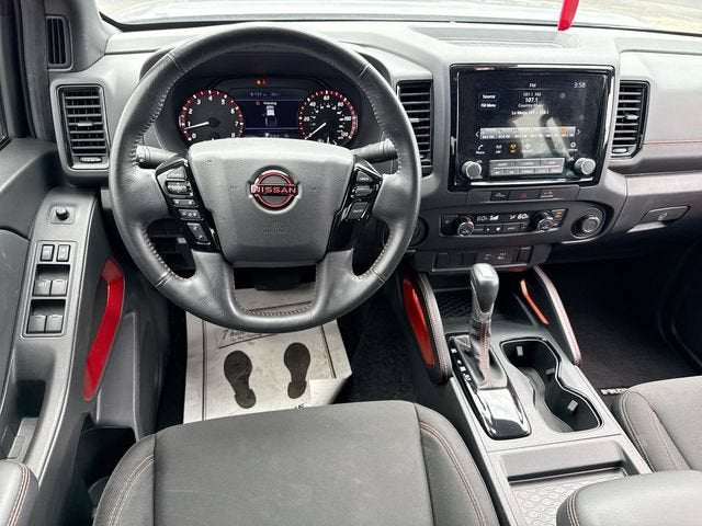 2023 Nissan Frontier Crew Cab PRO-X 4x2