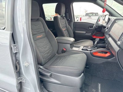 2023 Nissan Frontier Crew Cab PRO-X 4x2