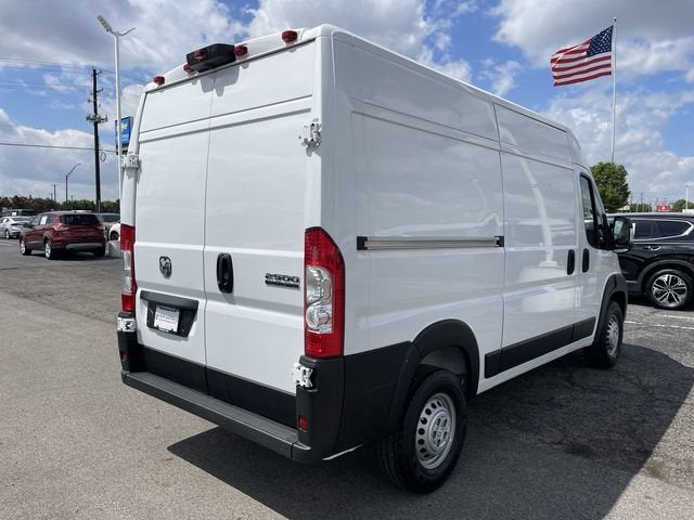 2025 RAM ProMaster 2500 Cargo Van Tradesman High Roof 136" WB w/Pass Seat