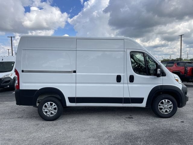 2024 RAM ProMaster 2500 Cargo Van SLT High Roof 136" WB