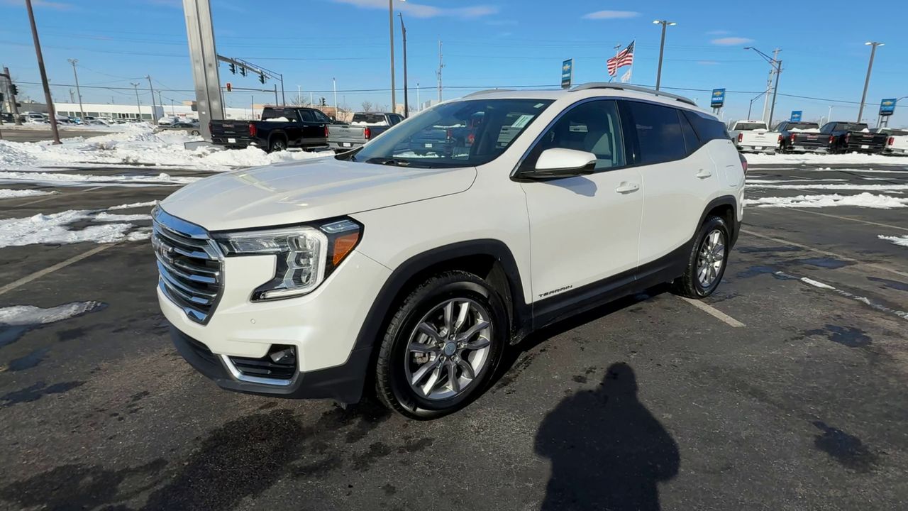 2022 GMC Terrain SLT