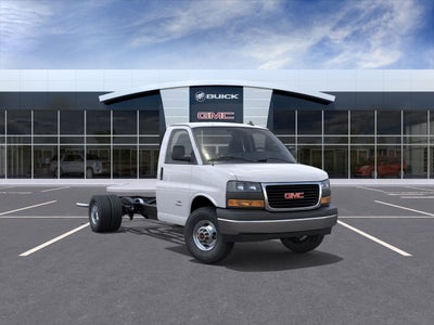 2025 GMC Savana Cutaway 3500 1WT