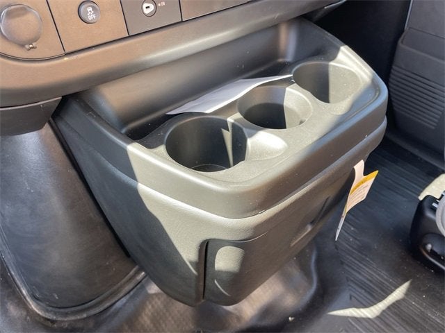 2025 GMC Savana Cutaway 3500 1WT