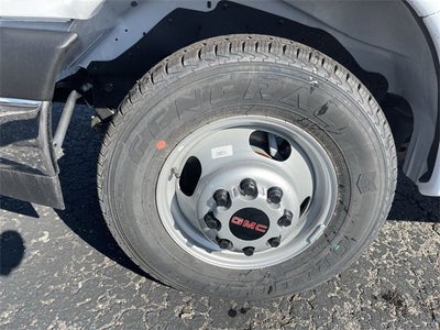 2025 GMC Savana Cutaway 3500 1WT