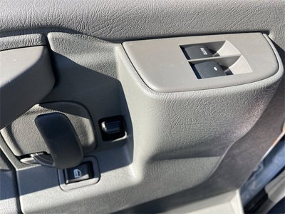 2025 GMC Savana Cutaway 3500 1WT