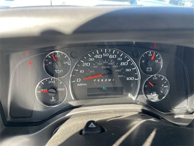 2025 GMC Savana Cutaway 3500 1WT