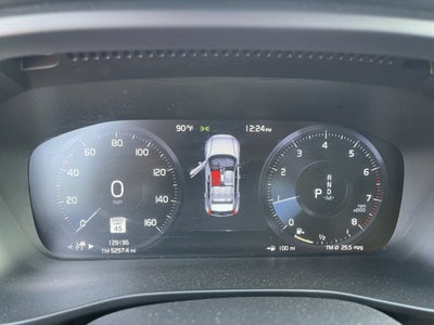2021 Volvo XC40 Momentum