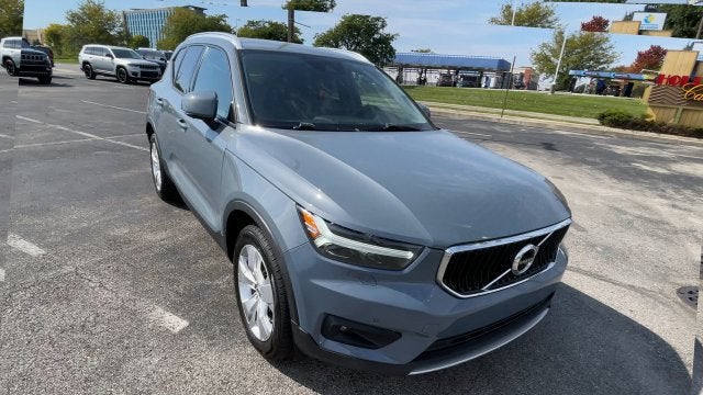 2021 Volvo XC40 Momentum