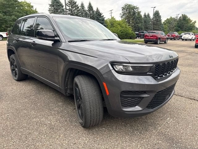 2022 Jeep Grand Cherokee Altitude 4x4