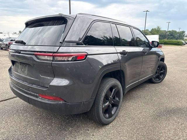 2022 Jeep Grand Cherokee Altitude 4x4