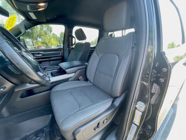2020 RAM 1500 Big Horn Crew Cab 4x4 5'7" Box