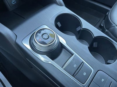 2022 Ford Escape Titanium Hybrid