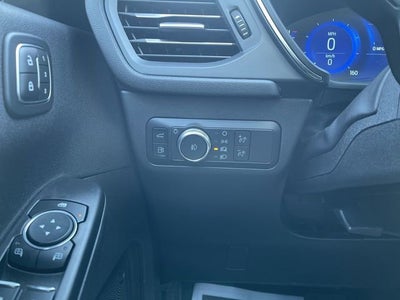 2022 Ford Escape Titanium Hybrid