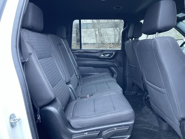 2023 Chevrolet Suburban LS