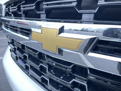 2023 Chevrolet Suburban LS